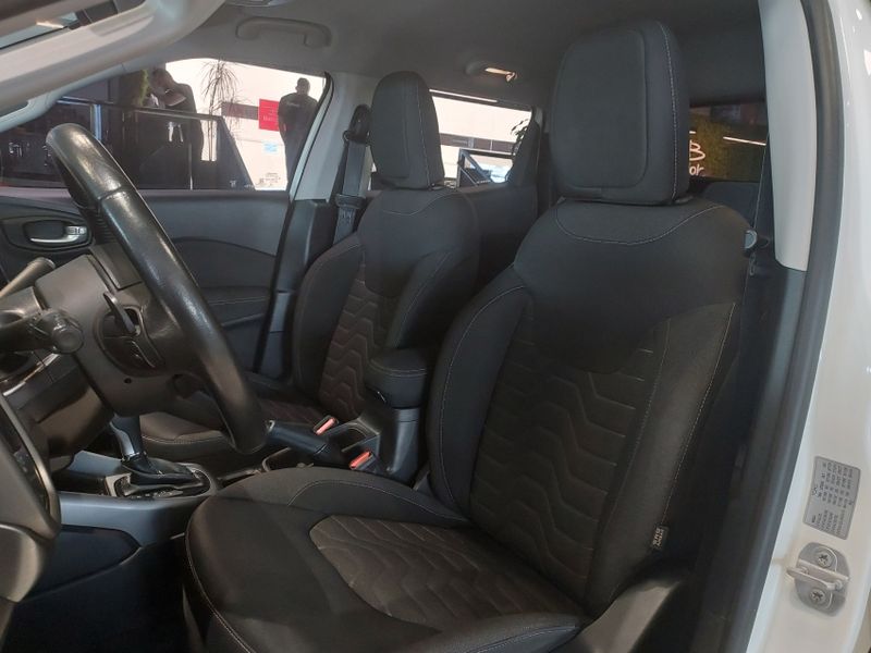 Fiat TORO 1.3 TURBO 270 FLEX FREEDOM AT6 2021/2022 BETIOLO NOVOS E SEMINOVOS LAJEADO / Carros no Vale Fiat TORO 1.3 TURBO 270 FLEX FREEDOM AT6 2021/2022 BETIOLO NOVOS E SEMINOVOS LAJEADO / Carros no Vale