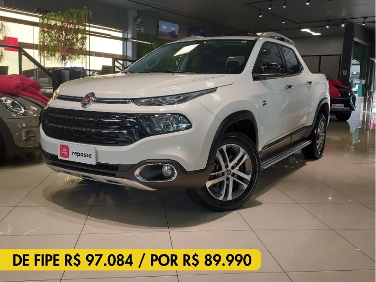 Fiat TORO 2.0 16V TURBO DIESEL VOLCANO 4WD AT9 2017/2018 BETIOLO NOVOS E SEMINOVOS LAJEADO / Carros no Vale Fiat TORO 2.0 16V TURBO DIESEL VOLCANO 4WD AT9 2017/2018 BETIOLO NOVOS E SEMINOVOS LAJEADO / Carros no Vale