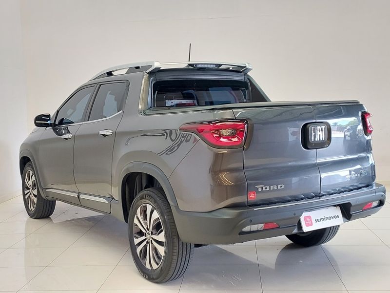 Fiat TORO 2.0 16V TURBO DIESEL VOLCANO 4WD AT9 2023/2024 BETIOLO NOVOS E SEMINOVOS LAJEADO / Carros no Vale