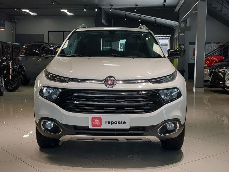 Fiat TORO 2.0 16V TURBO DIESEL VOLCANO 4WD AT9 2017/2018 BETIOLO NOVOS E SEMINOVOS LAJEADO / Carros no Vale Fiat TORO 2.0 16V TURBO DIESEL VOLCANO 4WD AT9 2017/2018 BETIOLO NOVOS E SEMINOVOS LAJEADO / Carros no Vale