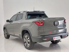 Fiat TORO 2.0 16V TURBO DIESEL VOLCANO 4WD AT9 2024/2024 BETIOLO NOVOS E SEMINOVOS LAJEADO / Carros no Vale