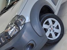 Fiat UNO 1.0 EVO WAY 8V FLEX 4P MANUAL 2013/2014 BETIOLO NOVOS E SEMINOVOS LAJEADO / Carros no Vale