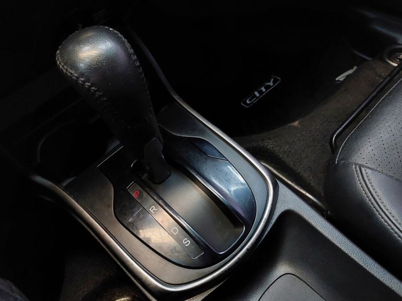 Honda CITY 1.5 EXL 16V FLEX 4P AUTOMÁTICO 2016/2016 BETIOLO NOVOS E SEMINOVOS LAJEADO / Carros no Vale Honda CITY 1.5 EXL 16V FLEX 4P AUTOMÁTICO 2016/2016 BETIOLO NOVOS E SEMINOVOS LAJEADO / Carros no Vale