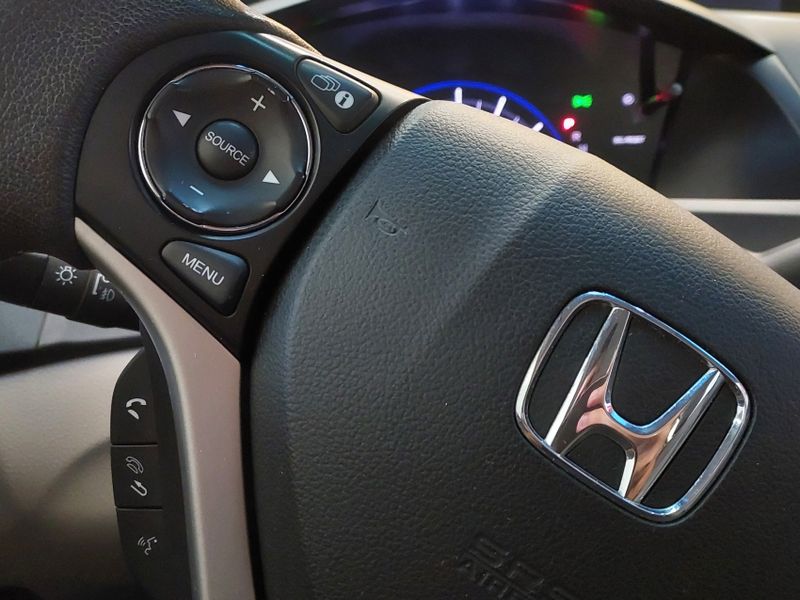 Honda CIVIC 2.0 LXR 16V FLEX 4P AUTOMÁTICO 2016/2016 BETIOLO NOVOS E SEMINOVOS LAJEADO / Carros no Vale Honda CIVIC 2.0 LXR 16V FLEX 4P AUTOMÁTICO 2016/2016 BETIOLO NOVOS E SEMINOVOS LAJEADO / Carros no Vale