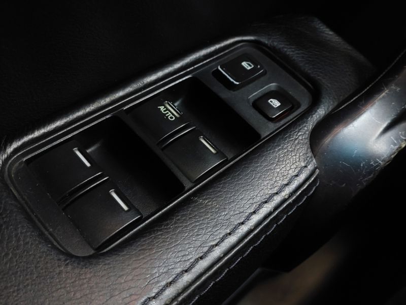 Honda CRV 2.0 LX 4X2 16V GASOLINA 4P AUTOMÁTICO 2008/2008 BETIOLO NOVOS E SEMINOVOS LAJEADO / Carros no Vale