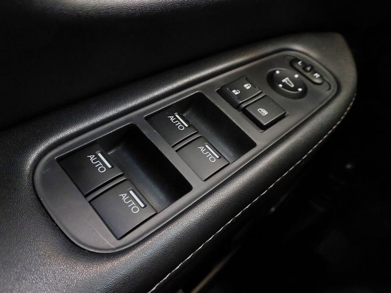 Honda HR-V 1.8 16V FLEX EX 4P AUTOMÁTICO 2019/2019 BETIOLO NOVOS E SEMINOVOS LAJEADO / Carros no Vale