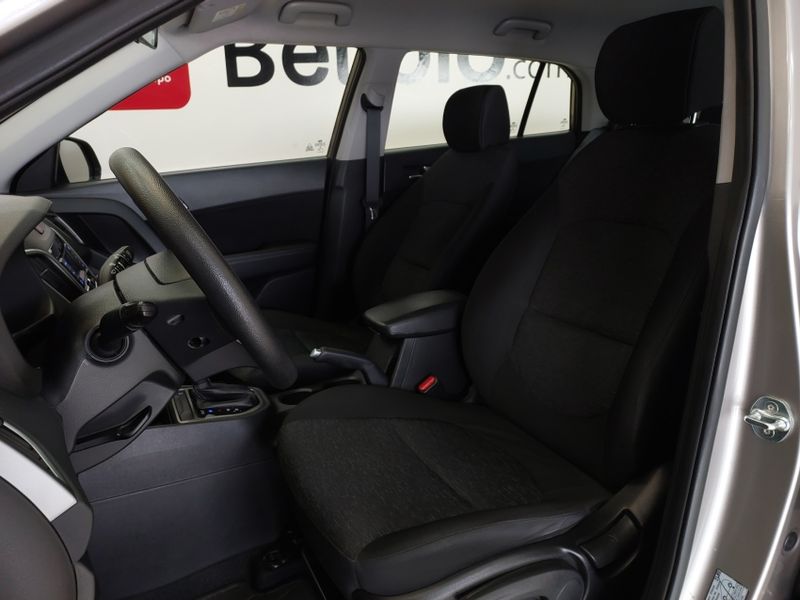 Hyundai CRETA 1.6 16V FLEX SMART AUTOMÁTICO 2020/2020 BETIOLO NOVOS E SEMINOVOS LAJEADO / Carros no Vale Hyundai CRETA 1.6 16V FLEX SMART AUTOMÁTICO 2020/2020 BETIOLO NOVOS E SEMINOVOS LAJEADO / Carros no Vale