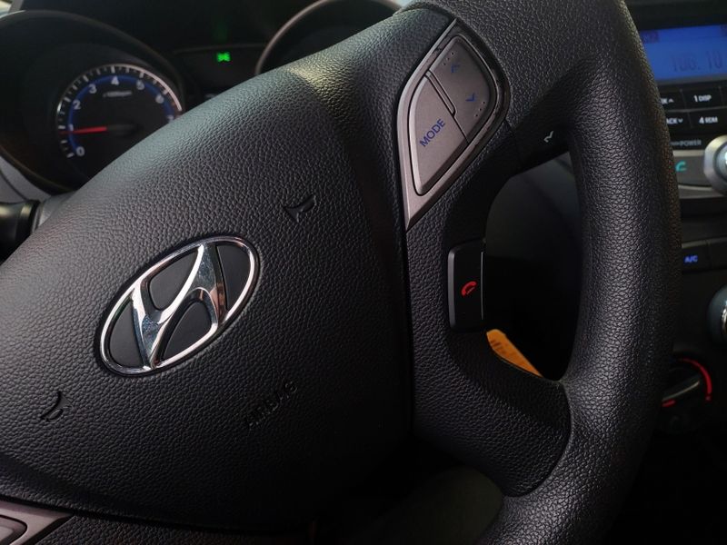 Hyundai HB20S 1.6 COMFORT PLUS 16V FLEX 4P MANUAL 2013/2014 BETIOLO NOVOS E SEMINOVOS LAJEADO / Carros no Vale Hyundai HB20S 1.6 COMFORT PLUS 16V FLEX 4P MANUAL 2013/2014 BETIOLO NOVOS E SEMINOVOS LAJEADO / Carros no Vale