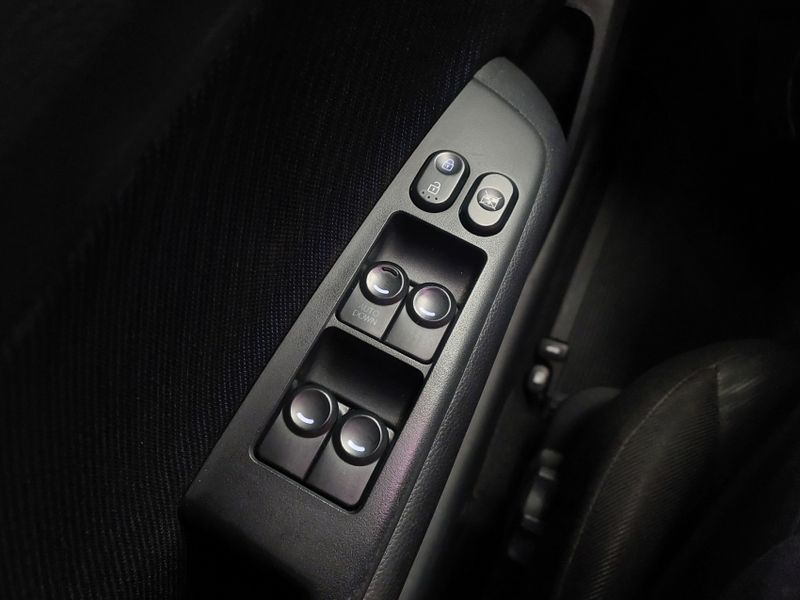 Hyundai HB20S 1.6 COMFORT PLUS 16V FLEX 4P MANUAL 2013/2014 BETIOLO NOVOS E SEMINOVOS LAJEADO / Carros no Vale Hyundai HB20S 1.6 COMFORT PLUS 16V FLEX 4P MANUAL 2013/2014 BETIOLO NOVOS E SEMINOVOS LAJEADO / Carros no Vale