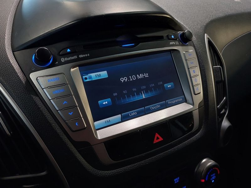 Hyundai IX35 2.0 MPI 4X2 16V FLEX 4P MANUAL 2011/2012 BETIOLO NOVOS E SEMINOVOS LAJEADO / Carros no Vale