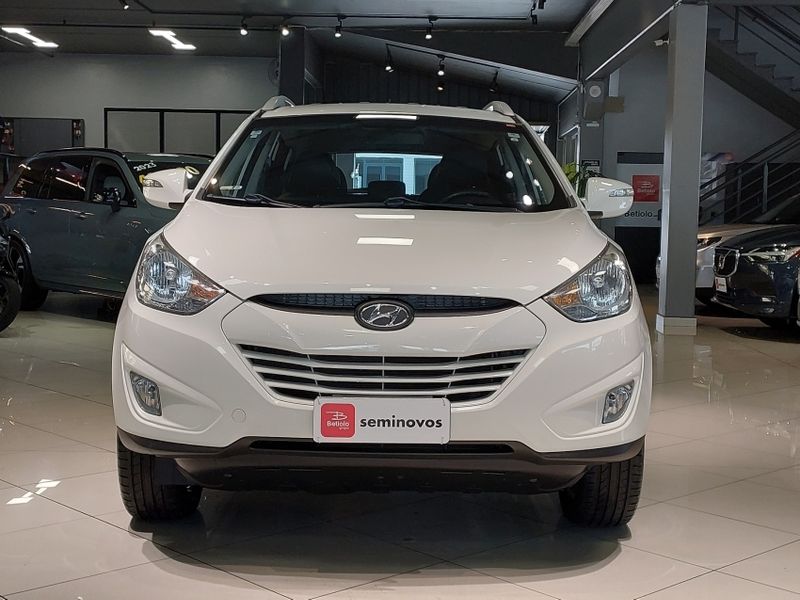 Hyundai IX35 2.0 MPI 4X2 16V FLEX 4P MANUAL 2011/2012 BETIOLO NOVOS E SEMINOVOS LAJEADO / Carros no Vale