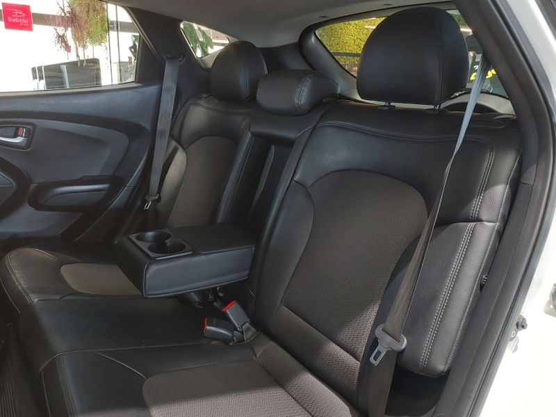 Hyundai IX35 2.0 MPI 4X2 16V FLEX 4P MANUAL 2011/2012 BETIOLO NOVOS E SEMINOVOS LAJEADO / Carros no Vale