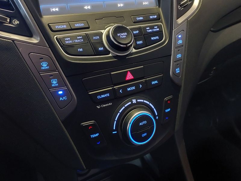 Hyundai SANTA FÉ 3.3 MPFI 4X4 7 LUGARES V6 270CV GASOLINA 4P AUTOMÁTICO 2013/2014 BETIOLO NOVOS E SEMINOVOS LAJEADO / Carros no Vale