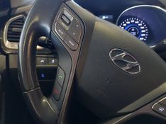 Hyundai SANTA FÉ 3.3 MPFI 4X4 7 LUGARES V6 270CV GASOLINA 4P AUTOMÁTICO 2013/2014 BETIOLO NOVOS E SEMINOVOS LAJEADO / Carros no Vale