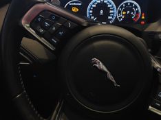 Jaguar F-PACE 2.0 16V INGENIUM R-SPORT AWD 4P AUTOMÁTICO 2018/2018 BETIOLO NOVOS E SEMINOVOS LAJEADO / Carros no Vale