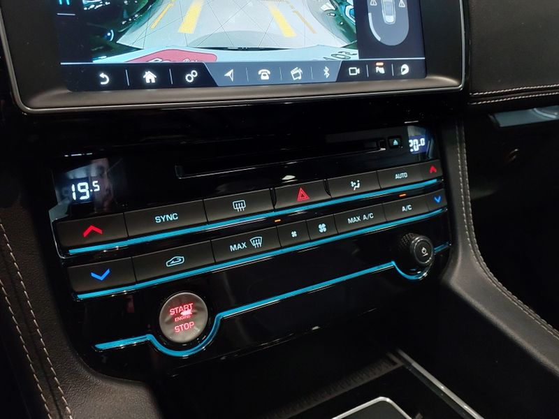 Jaguar F-PACE 3.0 V6 SUPERCHARGED S AWD 4P AUTOMÁTICO 2018/2018 BETIOLO NOVOS E SEMINOVOS LAJEADO / Carros no Vale