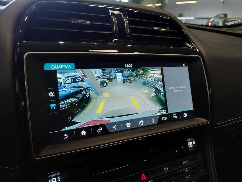 Jaguar F-PACE 3.0 V6 SUPERCHARGED S AWD 4P AUTOMÁTICO 2018/2018 BETIOLO NOVOS E SEMINOVOS LAJEADO / Carros no Vale