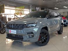 JEEP COMMANDER 2.0 HURRICANE 4 TURBO GASOLINA BLACKHAWK AT9 2024/2025 BETIOLO NOVOS E SEMINOVOS LAJEADO / Carros no Vale