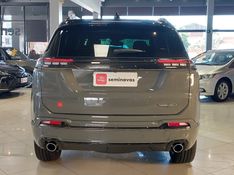 JEEP COMMANDER 2.0 HURRICANE 4 TURBO GASOLINA BLACKHAWK AT9 2024/2025 BETIOLO NOVOS E SEMINOVOS LAJEADO / Carros no Vale