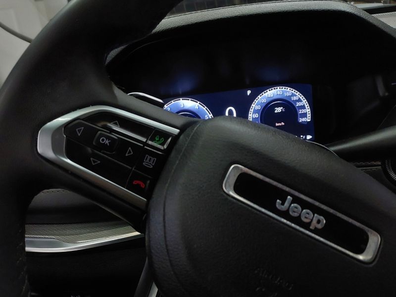 JEEP COMPASS 1.3 T270 TURBO FLEX LIMITED AT6 2023/2023 BETIOLO NOVOS E SEMINOVOS LAJEADO / Carros no Vale