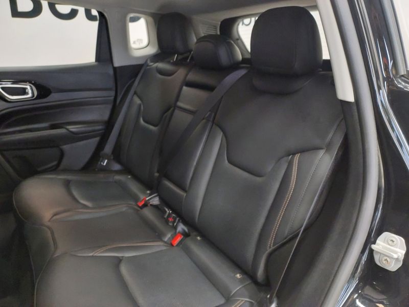 JEEP COMPASS 1.3 T270 TURBO FLEX LIMITED AT6 2023/2023 BETIOLO NOVOS E SEMINOVOS LAJEADO / Carros no Vale