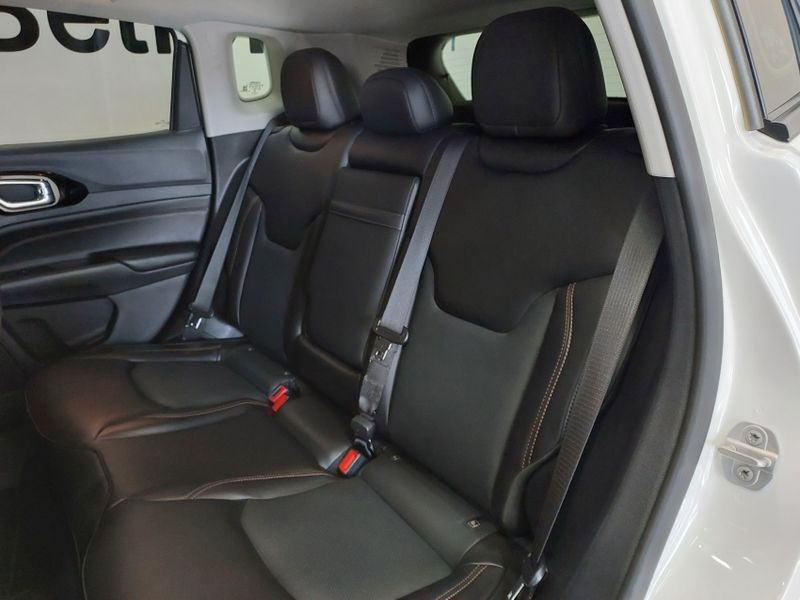 JEEP COMPASS 1.3 T270 TURBO FLEX LIMITED AT6 2021/2022 BETIOLO NOVOS E SEMINOVOS LAJEADO / Carros no Vale JEEP COMPASS 1.3 T270 TURBO FLEX LIMITED AT6 2021/2022 BETIOLO NOVOS E SEMINOVOS LAJEADO / Carros no Vale