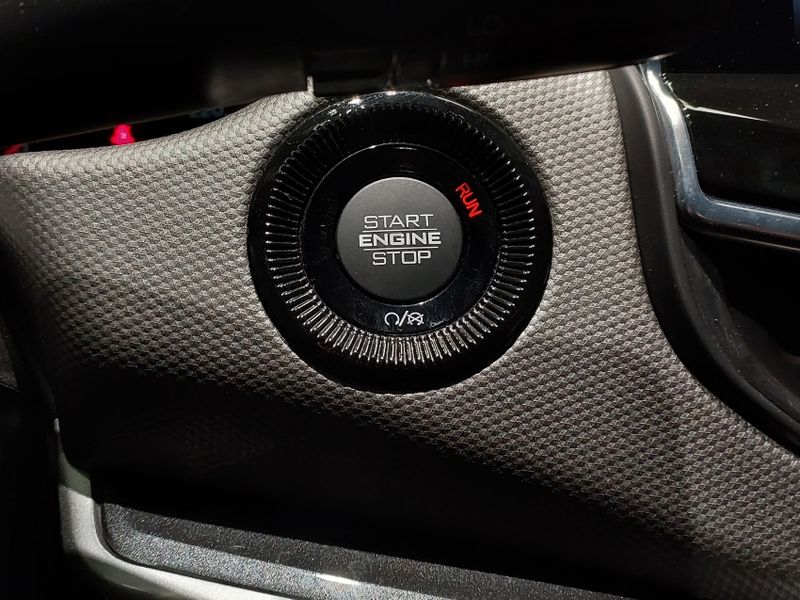 JEEP COMPASS 1.3 T270 TURBO FLEX LONGITUDE AT6 2023/2023 BETIOLO NOVOS E SEMINOVOS LAJEADO / Carros no Vale JEEP COMPASS 1.3 T270 TURBO FLEX LONGITUDE AT6 2023/2023 BETIOLO NOVOS E SEMINOVOS LAJEADO / Carros no Vale