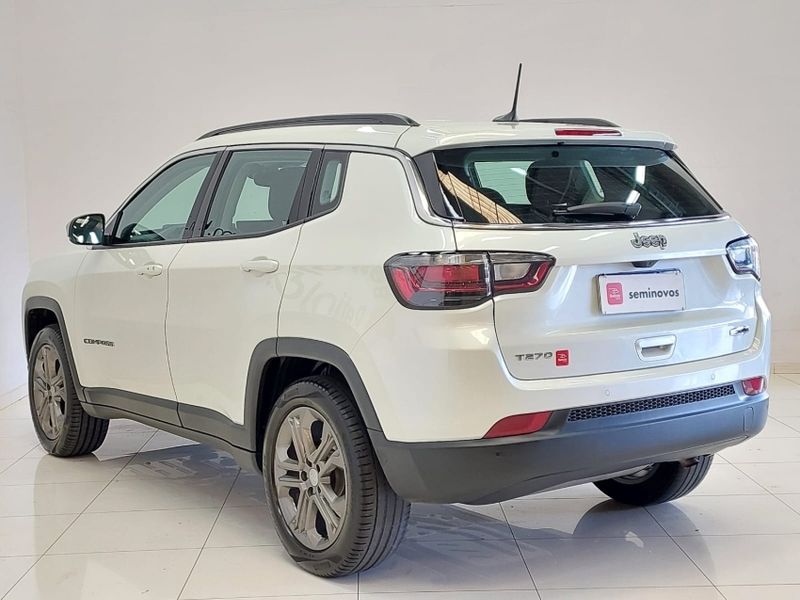 JEEP COMPASS 1.3 T270 TURBO FLEX LONGITUDE AT6 2023/2024 BETIOLO NOVOS E SEMINOVOS LAJEADO / Carros no Vale