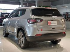JEEP COMPASS 1.3 T270 TURBO FLEX LONGITUDE AT6 2023/2023 BETIOLO NOVOS E SEMINOVOS LAJEADO / Carros no Vale