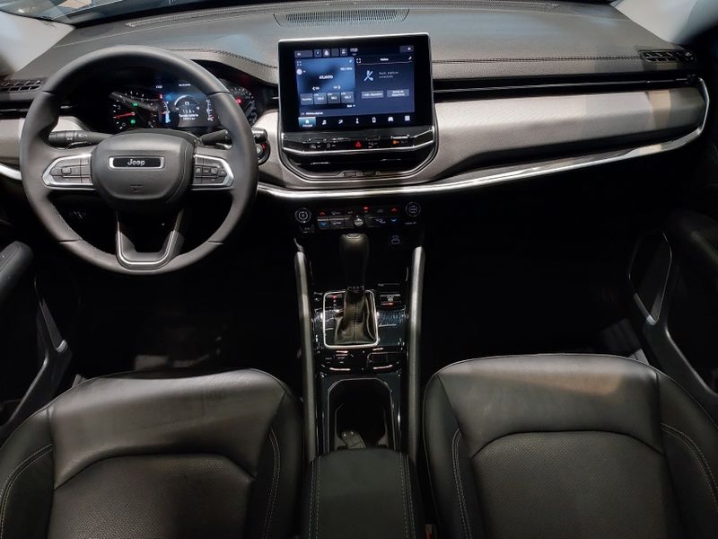 JEEP COMPASS 1.3 T270 TURBO FLEX LONGITUDE AT6 2023/2023 BETIOLO NOVOS E SEMINOVOS LAJEADO / Carros no Vale JEEP COMPASS 1.3 T270 TURBO FLEX LONGITUDE AT6 2023/2023 BETIOLO NOVOS E SEMINOVOS LAJEADO / Carros no Vale