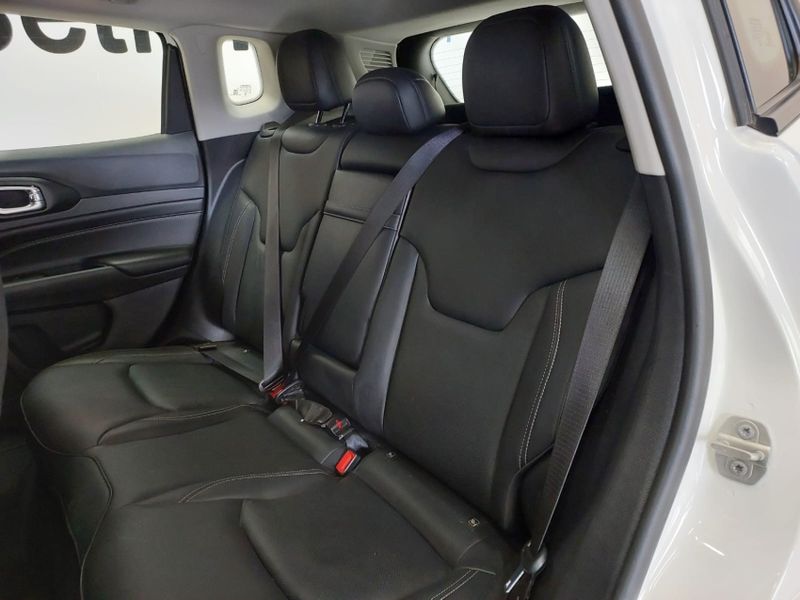 JEEP COMPASS 1.3 T270 TURBO FLEX LONGITUDE AT6 2023/2024 BETIOLO NOVOS E SEMINOVOS LAJEADO / Carros no Vale