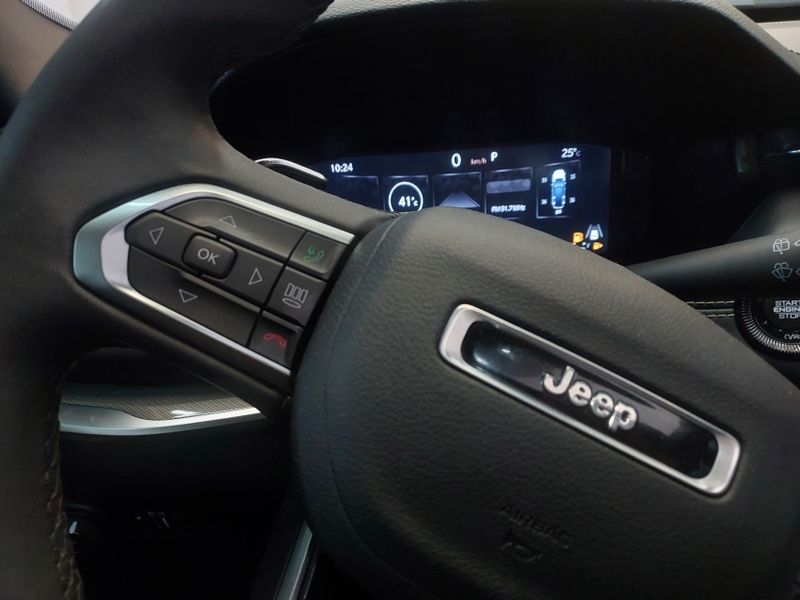 JEEP COMPASS 1.3 T270 TURBO FLEX S AT6 2023/2024 BETIOLO NOVOS E SEMINOVOS LAJEADO / Carros no Vale