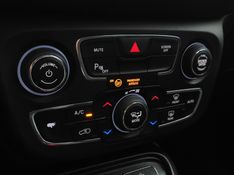 JEEP COMPASS 2.0 16V DIESEL LONGITUDE 4X4 AUTOMÁTICO 2017/2017 BETIOLO NOVOS E SEMINOVOS LAJEADO / Carros no Vale