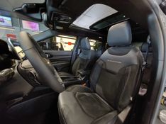 JEEP COMPASS 2.0 HURRICANE 4 TURBO GASOLINA BLACKHAWK AT9 2024/2025 BETIOLO NOVOS E SEMINOVOS LAJEADO / Carros no Vale