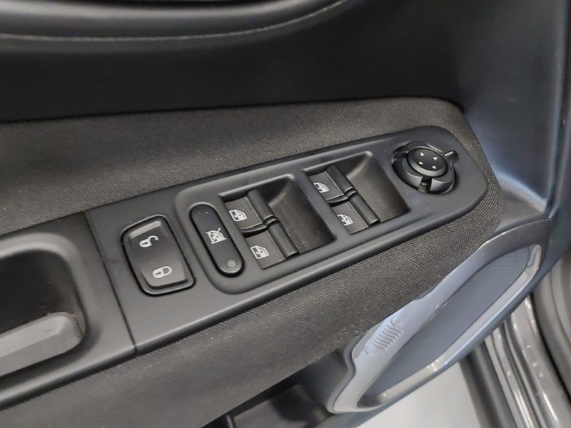 JEEP RENEGADE 1.3 T270 TURBO FLEX AT6 2023/2024 BETIOLO NOVOS E SEMINOVOS LAJEADO / Carros no Vale