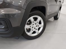 JEEP RENEGADE 1.3 T270 TURBO FLEX AT6 2023/2024 BETIOLO NOVOS E SEMINOVOS LAJEADO / Carros no Vale