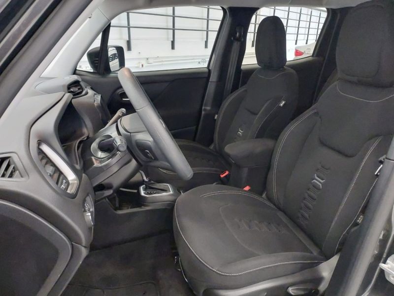 JEEP RENEGADE 1.3 T270 TURBO FLEX AT6 2023/2024 BETIOLO NOVOS E SEMINOVOS LAJEADO / Carros no Vale