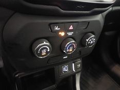 JEEP RENEGADE 1.3 T270 TURBO FLEX AT6 2023/2024 BETIOLO NOVOS E SEMINOVOS LAJEADO / Carros no Vale