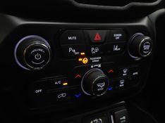 JEEP RENEGADE 1.3 T270 TURBO FLEX S 4X4 AT9 2022/2023 BETIOLO NOVOS E SEMINOVOS LAJEADO / Carros no Vale