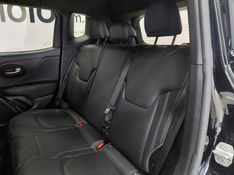 JEEP RENEGADE 1.3 T270 TURBO FLEX S 4X4 AT9 2023/2023 BETIOLO NOVOS E SEMINOVOS LAJEADO / Carros no Vale