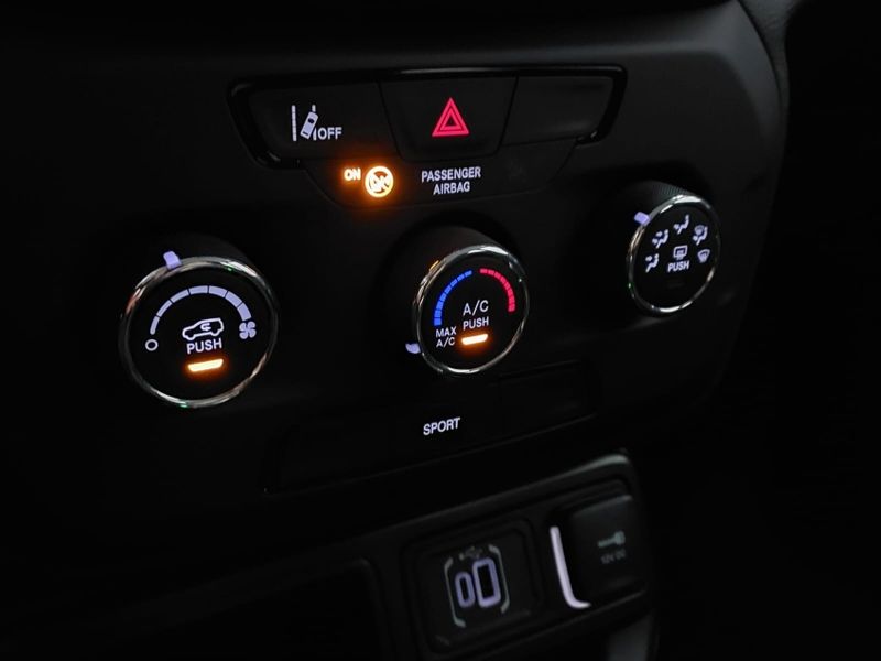 JEEP RENEGADE 1.3 T270 TURBO FLEX SPORT AT6 2023/2024 BETIOLO NOVOS E SEMINOVOS LAJEADO / Carros no Vale