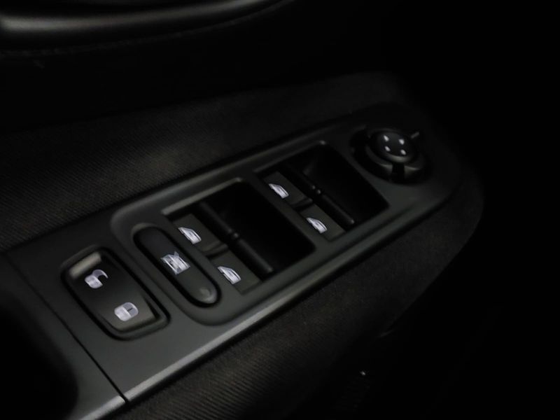 JEEP RENEGADE 1.3 T270 TURBO FLEX SPORT AT6 2023/2024 BETIOLO NOVOS E SEMINOVOS LAJEADO / Carros no Vale