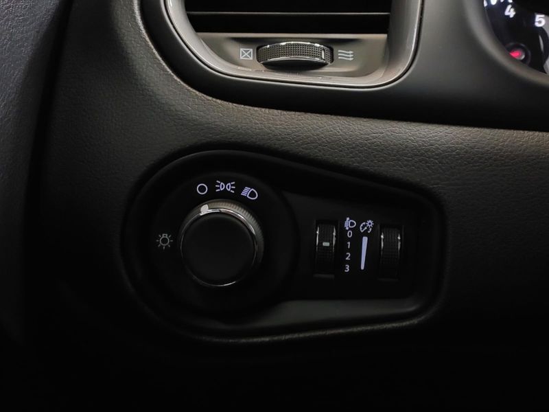 JEEP RENEGADE 1.3 T270 TURBO FLEX SPORT AT6 2023/2024 BETIOLO NOVOS E SEMINOVOS LAJEADO / Carros no Vale