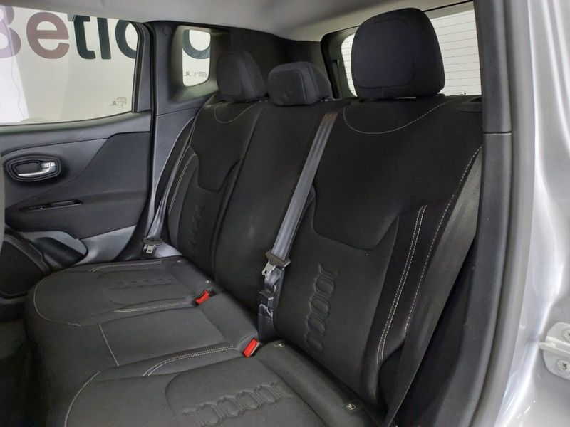 JEEP RENEGADE 1.3 T270 TURBO FLEX SPORT AT6 2023/2024 BETIOLO NOVOS E SEMINOVOS LAJEADO / Carros no Vale