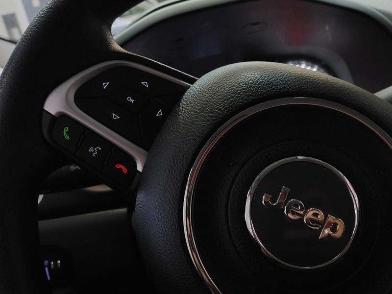 JEEP RENEGADE 1.8 16V FLEX SPORT 4P AUTOMÁTICO 2021/2021 BETIOLO NOVOS E SEMINOVOS LAJEADO / Carros no Vale