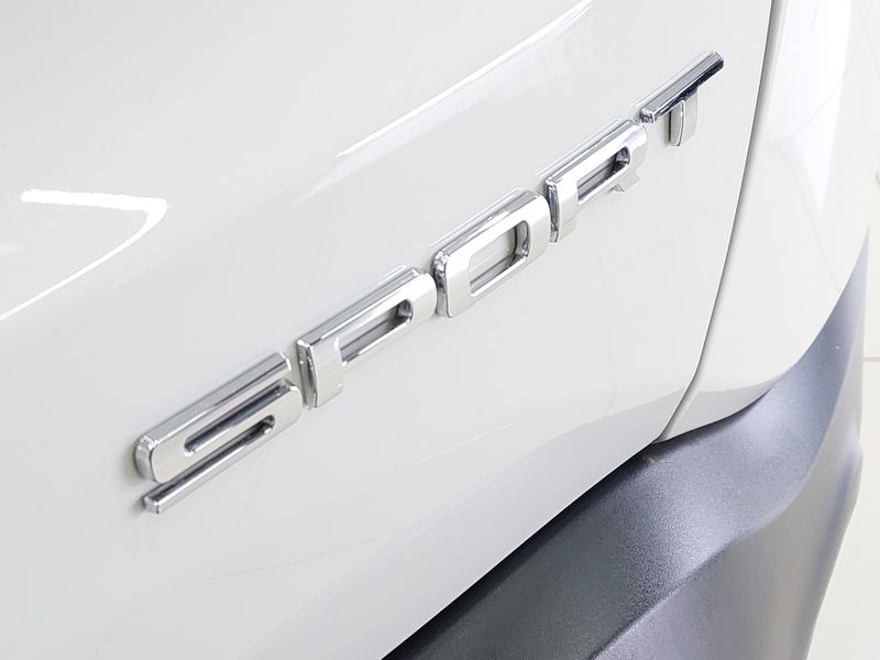 JEEP RENEGADE 1.8 16V FLEX SPORT 4P AUTOMÁTICO 2021/2021 BETIOLO NOVOS E SEMINOVOS LAJEADO / Carros no Vale