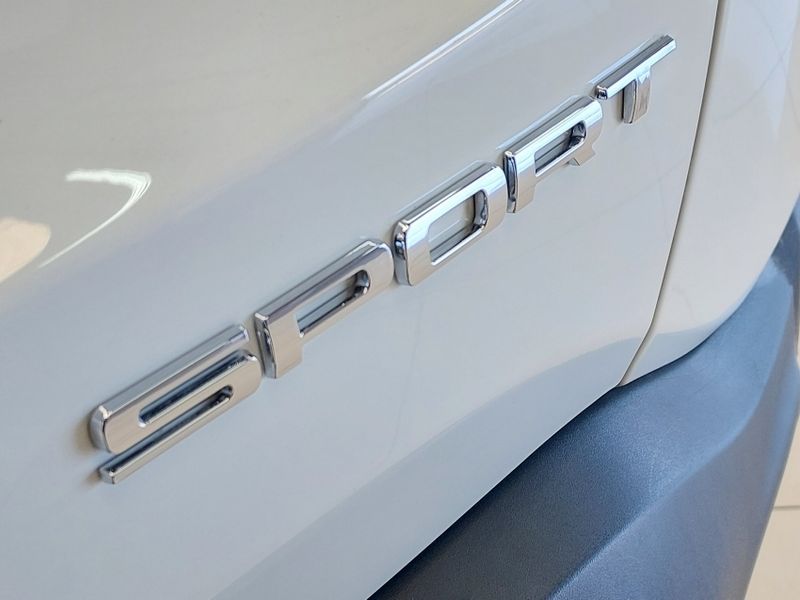 JEEP RENEGADE 1.8 16V FLEX SPORT 4P MANUAL 2016/2016 BETIOLO NOVOS E SEMINOVOS LAJEADO / Carros no Vale