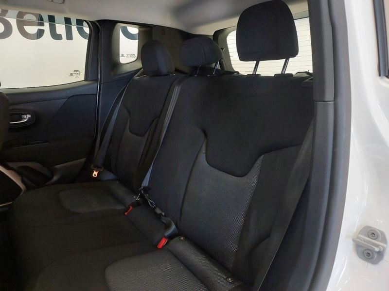 JEEP RENEGADE 1.8 16V FLEX SPORT 4P MANUAL 2016/2016 BETIOLO NOVOS E SEMINOVOS LAJEADO / Carros no Vale