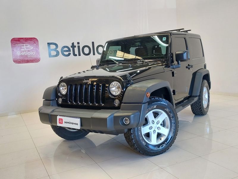 JEEP WRANGLER 3.6 SPORT 4X4 V6 12V GASOLINA 2P AUTOMÁTICO 2015/2015 BETIOLO NOVOS E SEMINOVOS LAJEADO / Carros no Vale JEEP WRANGLER 3.6 SPORT 4X4 V6 12V GASOLINA 2P AUTOMÁTICO 2015/2015 BETIOLO NOVOS E SEMINOVOS LAJEADO / Carros no Vale