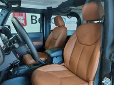 JEEP WRANGLER 3.6 SPORT 4X4 V6 12V GASOLINA 2P AUTOMÁTICO 2015/2015 BETIOLO NOVOS E SEMINOVOS LAJEADO / Carros no Vale
